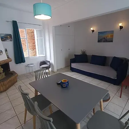 Cosy Kotroni, Greek Cuteness, Townhouse For 6 * Skiathos Town