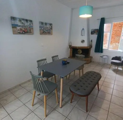 Casa vacanze Cosy Kotroni, Greek Cuteness, Townhouse For 6 Città di Skiathos